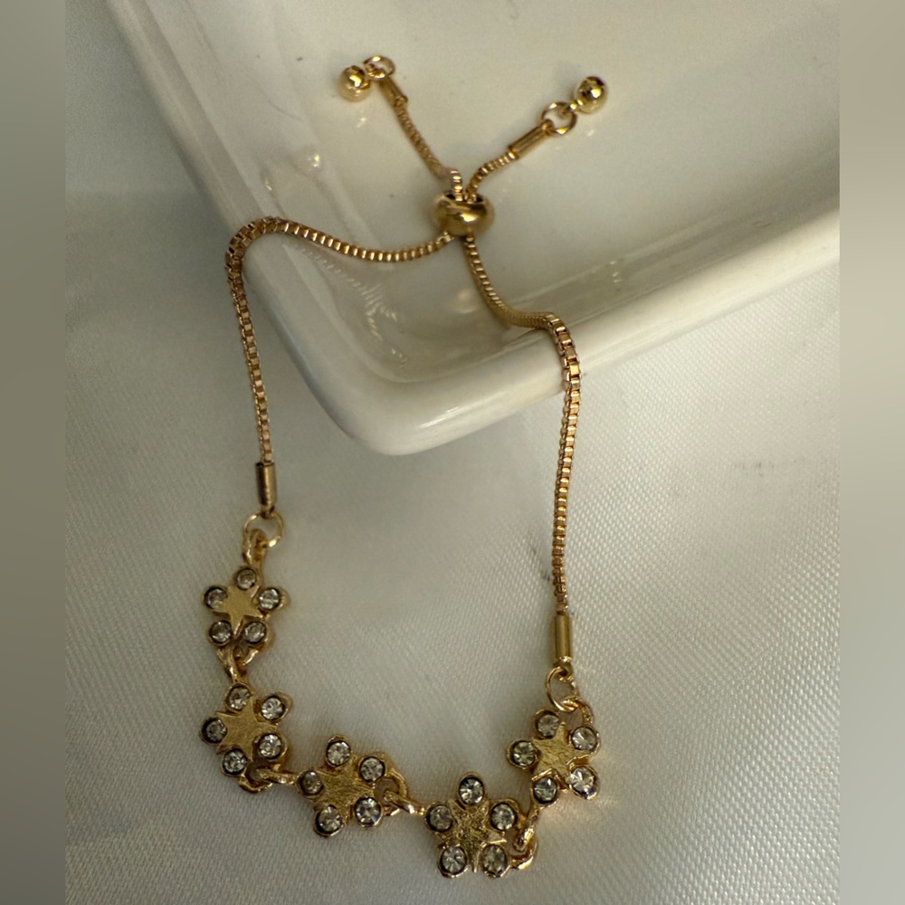 Elegant Gold-tone Fashion Bracelet with Crystal Accents